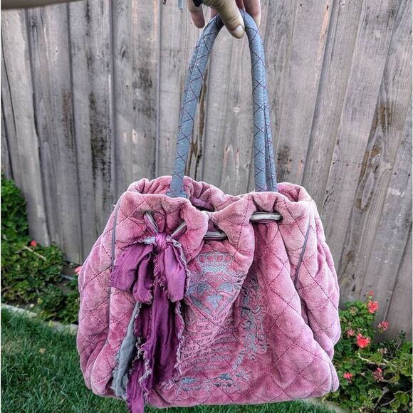 Juicy Couture Handbags - Juicy Couture Y2K Fairytale Daydreamer Pink Quilted Vintage Shoulder Bag